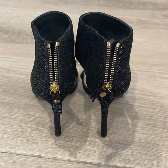 Stuart Weitzman heels - Picture 3 of 5